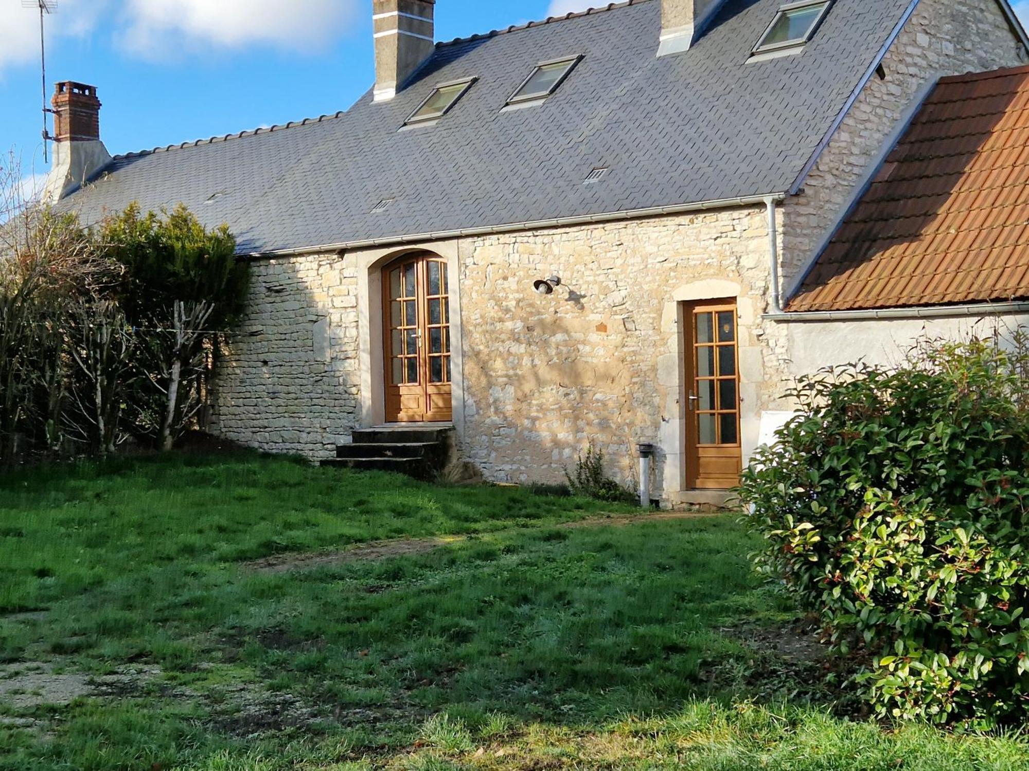 Gite Les Frenes Avec Pre Dans Joli Hameau Vermenton Dış mekan fotoğraf